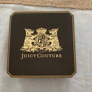 Juicy Couture necklace gold chain link